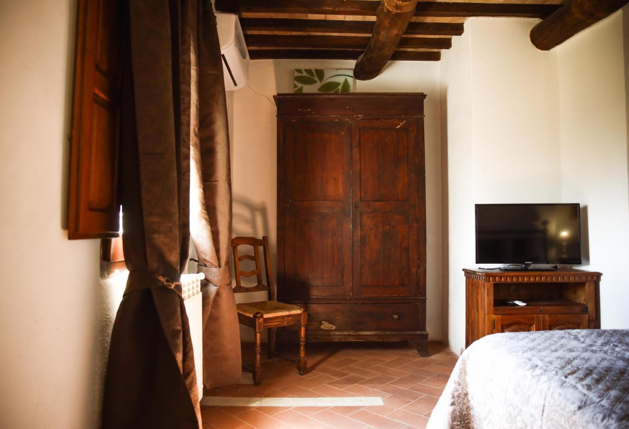 Country House Poggio Aione Guest House Catabbio Exterior photo